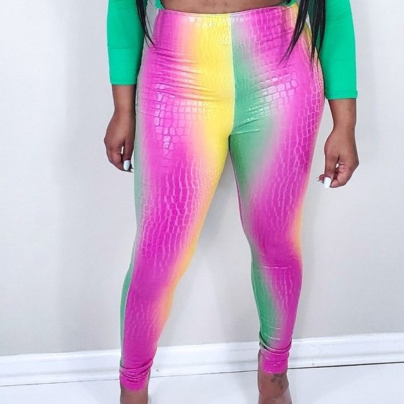 "Exotica" Long sleeve jumpsuit ๐๐๐๐ - Picture 3 of 3